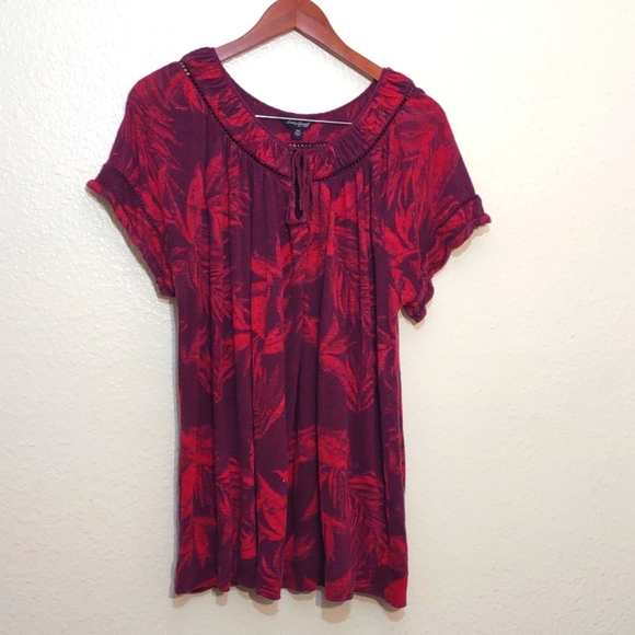 Lucky Brand Tops - VERY USED LUCKY BRAND FLORAL SHORT SLEEVE PINK AND PURPLE SIZE 2X